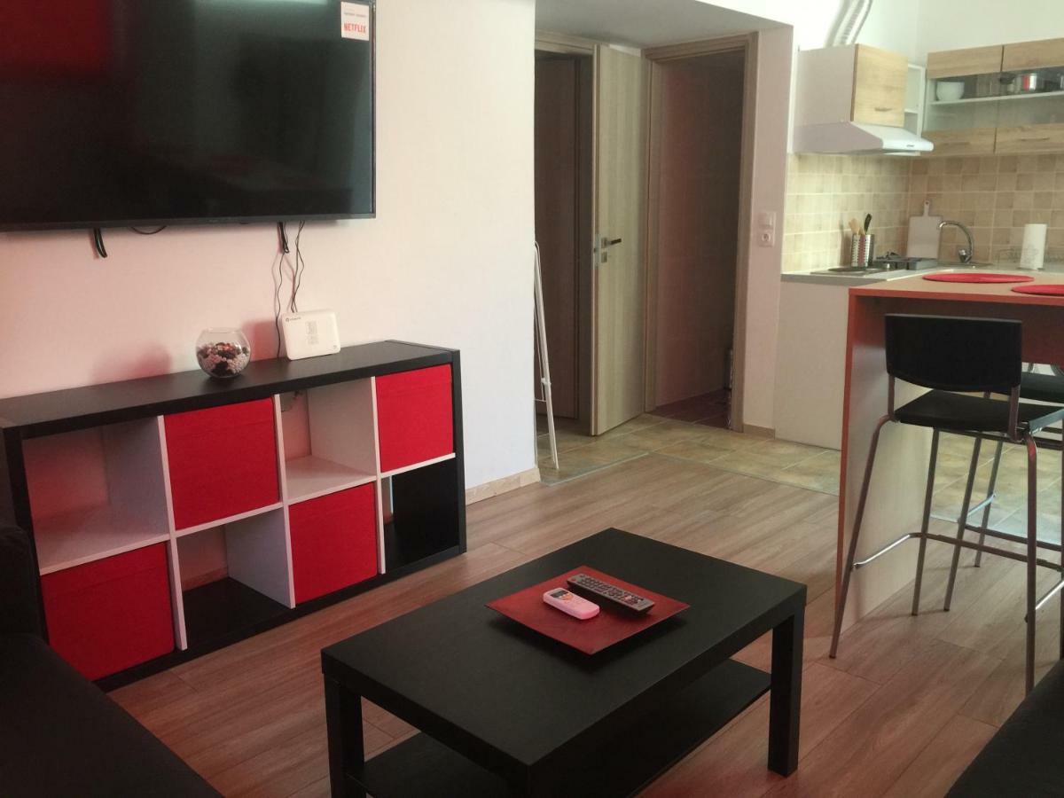 Loutraki Hostel Εξωτερικό φωτογραφία